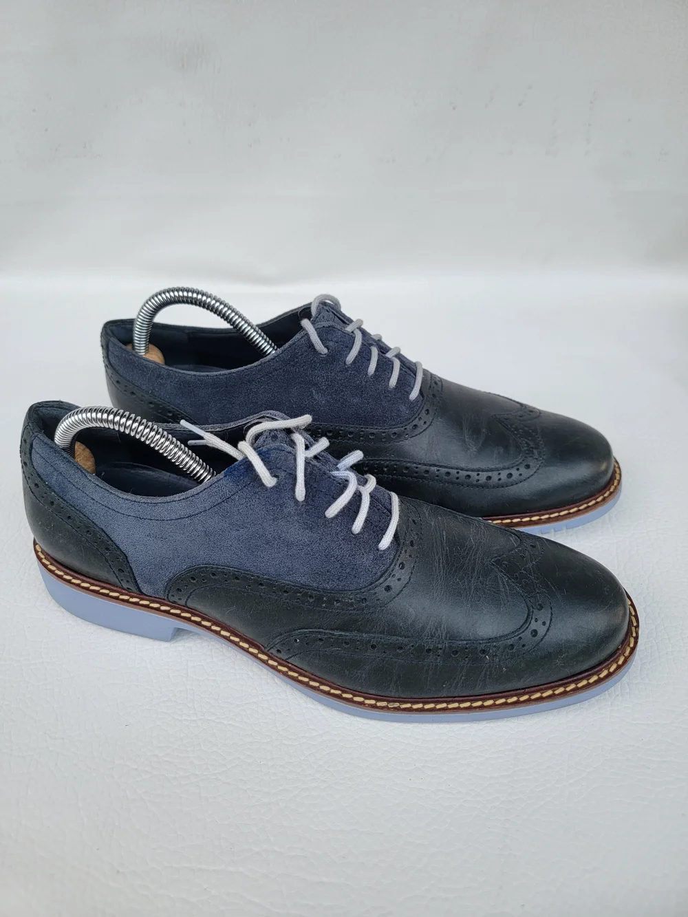 Cole Haan Great Jones Mens Size 9 M BLUE Classic Wingtip Oxford Shoes The shoes
